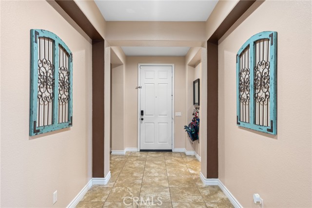 Detail Gallery Image 6 of 43 For 1449 Underhill Ct, Beaumont,  CA 92223 - 4 Beds | 3/1 Baths
