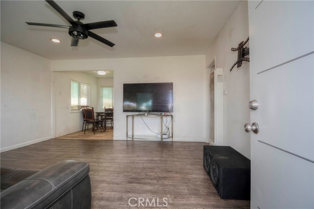 12608 Longworth, Norwalk CA: https://media.crmls.org/medias/986c7fd6-e37f-4328-90d3-71b849d5f9fe.jpg