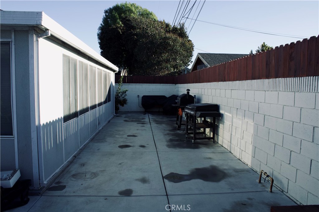 https://media.crmls.org/medias/986cd0a3-9a9f-436c-9e02-0c3bbba1587b.jpg?preset=X-Large