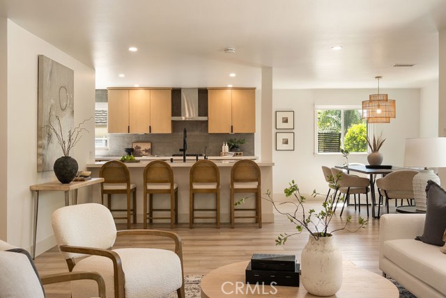 Detail Gallery Image 11 of 74 For 12822 Fairhaven, Santa Ana,  CA 92705 - 6 Beds | 4/1 Baths