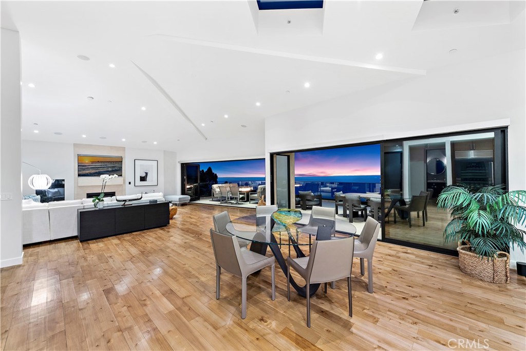 986d026b 985e 4b04 9597 222a39c6e726