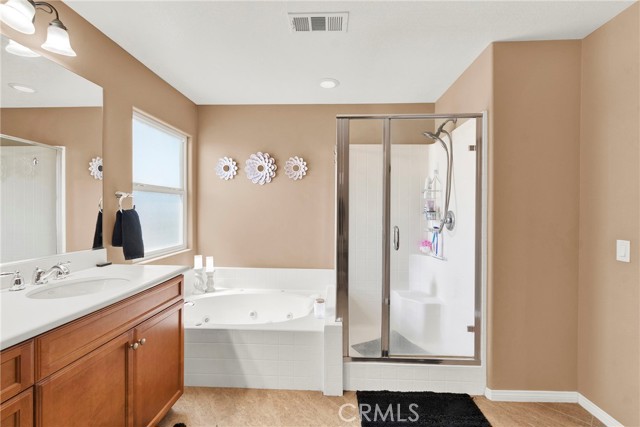 Detail Gallery Image 14 of 35 For 36065 Mustang Spirit Ln, Wildomar,  CA 92595 - 4 Beds | 3 Baths