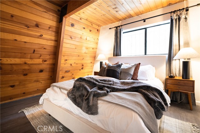 Detail Gallery Image 16 of 45 For 1117 Crater Mountain, Big Bear City,  CA 92314 - 5 Beds | 3 Baths