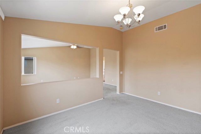 8348 Barnwood Lane, Riverside CA: https://media.crmls.org/medias/986e6949-f4a1-4e1f-8311-b0ef723cbfb4.jpg