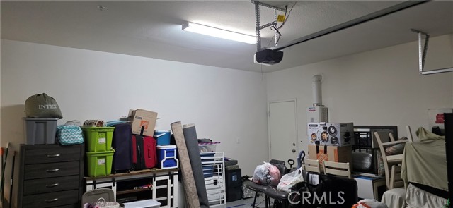 Detail Gallery Image 15 of 29 For 17190 Pioneer, San Bernardino,  CA 92407 - 3 Beds | 2/1 Baths