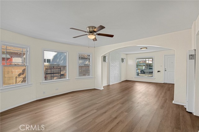 Detail Gallery Image 2 of 23 For 2947 West Blvd #1,  Los Angeles,  CA 90016 - 3 Beds | 2 Baths