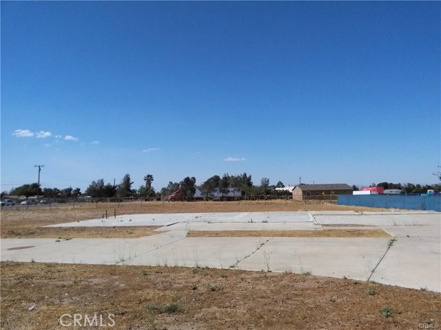 15120 Main Street, Hesperia, California 92345, ,Land,For Sale,15120 Main Street,CRDW23011226