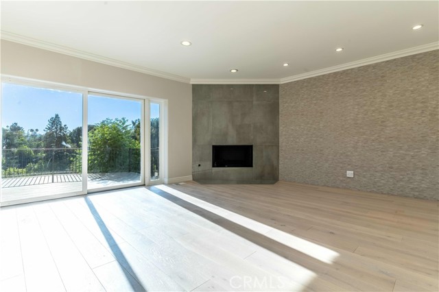 Image 23 of 46 For 4918 Calvin Avenue