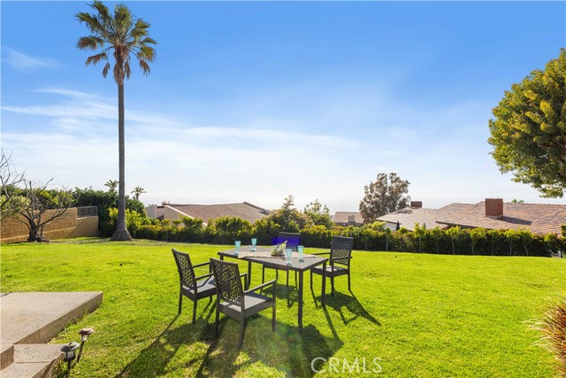 1465 Via Coronel, Palos Verdes Estates CA: https://media.crmls.org/medias/9870e2d0-1b45-4fed-8f7f-d19c2fcd785c.jpg