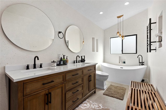 Detail Gallery Image 15 of 40 For 23446 Justice St, West Hills,  CA 91304 - 6 Beds | 4/1 Baths