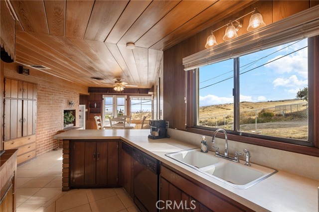 Detail Gallery Image 15 of 41 For 526 Washington, Taft,  CA 93268 - 3 Beds | 2 Baths