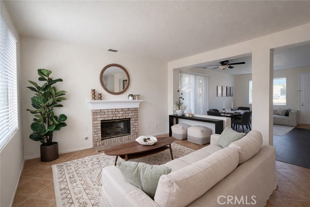 Detail Gallery Image 2 of 32 For 5661 Sagebrush, Chino Hills,  CA 91709 - 5 Beds | 3 Baths