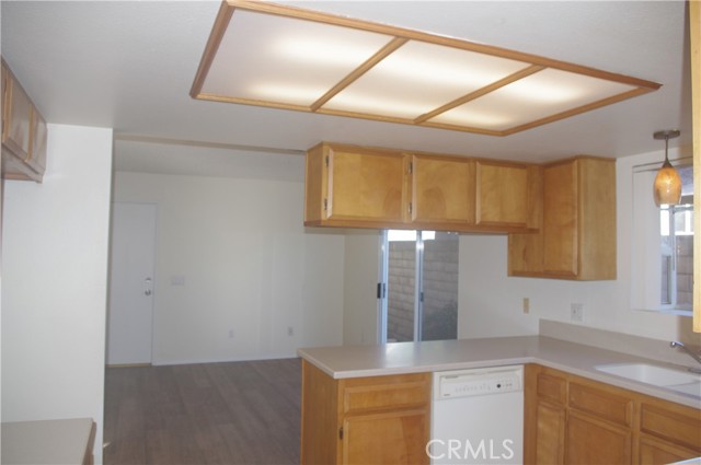 Detail Gallery Image 14 of 34 For 421 S Flower Ave a,  Brea,  CA 92821 - 3 Beds | 2/1 Baths