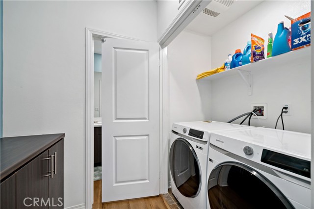 15210 Horizon Street, Fontana CA: https://media.crmls.org/medias/98739539-d3f3-459c-8ded-14d585faee57.jpg