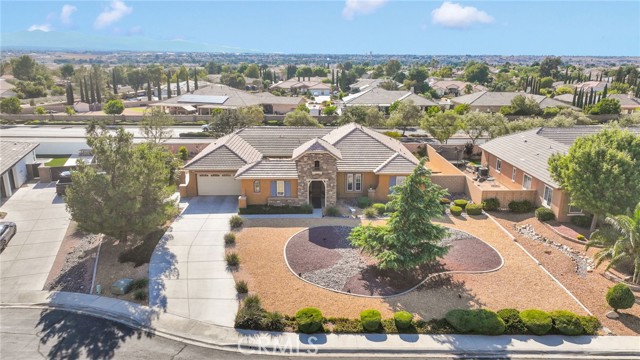 Detail Gallery Image 63 of 75 For 12916 Hyperion Ln, Apple Valley,  CA 92308 - 5 Beds | 3/1 Baths