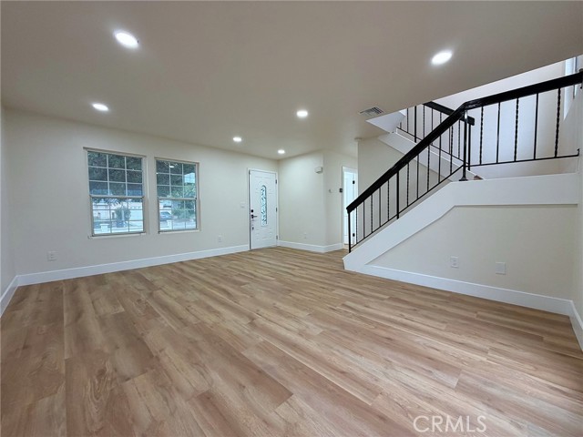 949 Oak Glen Ln, Colton, CA 92324 photo 5