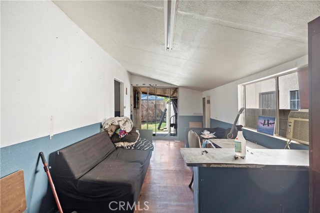 Detail Gallery Image 21 of 24 For 309 N Willowbrook Ave, Compton,  CA 90220 - 2 Beds | 1 Baths