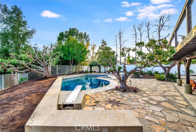 23216 Park Esperanza, Calabasas CA: https://media.crmls.org/medias/98767518-c133-4b38-90a8-0c69ea9835b9.jpg