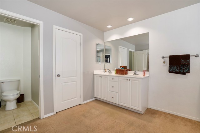 Detail Gallery Image 24 of 38 For 44232 Sunmist Ct, Lancaster,  CA 93535 - 5 Beds | 2/1 Baths