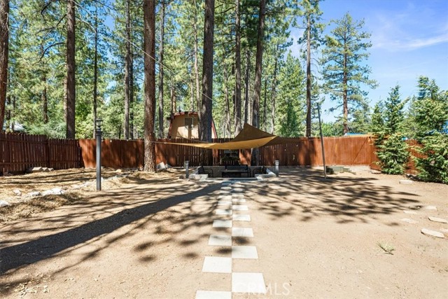 Detail Gallery Image 25 of 30 For 39965 Hillcrest, Big Bear Lake,  CA 92315 - 4 Beds | 2 Baths