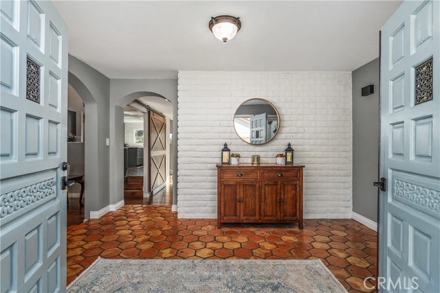 12571 Welbe Drive, North Tustin CA: https://media.crmls.org/medias/9878d412-894b-467f-b803-48665f95b5b3.jpg