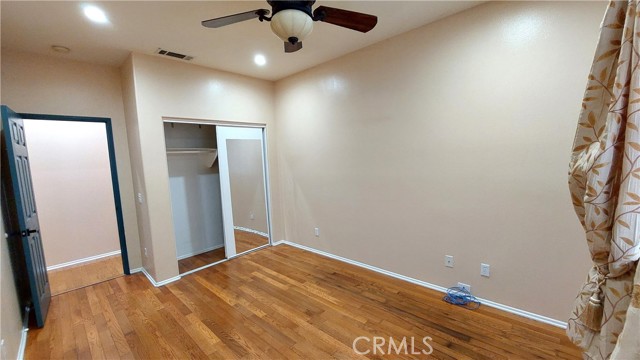 21107 Oakleaf Canyon Drive, Newhall CA: https://media.crmls.org/medias/98795d81-7dfc-4997-92cf-93f4ab2d407f.jpg