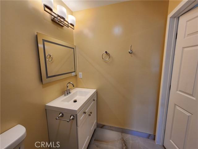 Detail Gallery Image 18 of 37 For 16432 Halsted St, North Hills,  CA 91343 - 3 Beds | 2/1 Baths