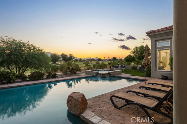 55675 Turnberry Way, La Quinta CA: https://media.crmls.org/medias/9879cb45-692c-4f42-94b2-ac589cdf1b4f.jpg
