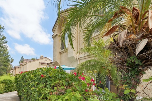 21201 Jasmines Way, Lake Forest CA: https://media.crmls.org/medias/9879ecb6-8efb-45a8-9d2a-7a75269765c7.jpg