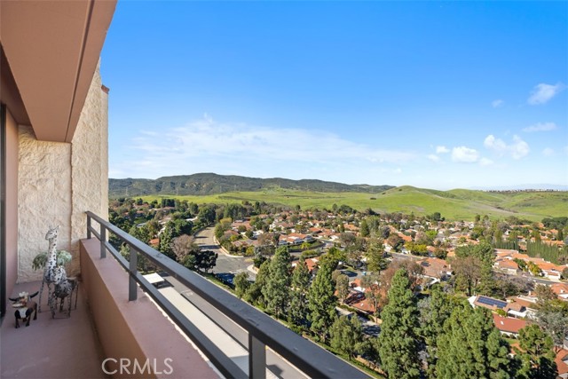 Detail Gallery Image 12 of 54 For 24055 Paseo Del Lago #1303,  Laguna Woods,  CA 92637 - 2 Beds | 2 Baths