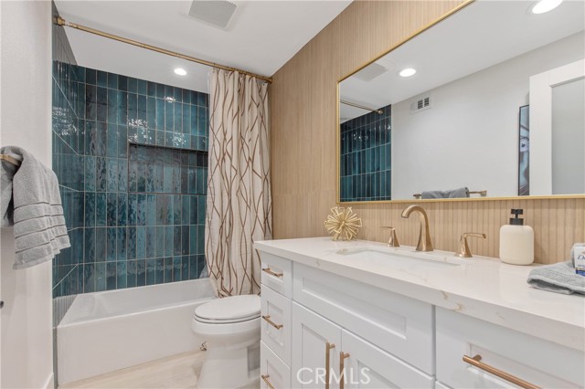 Detail Gallery Image 42 of 58 For 15353 Violetlane Way, Canyon Country,  CA 91387 - 4 Beds | 2 Baths