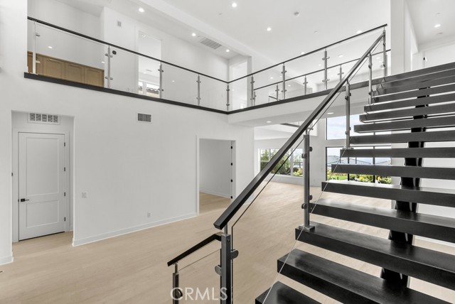 20434 W Albion Way, Porter Ranch CA: https://media.crmls.org/medias/987b806f-7c84-489d-859d-244bc4238bd6.jpg