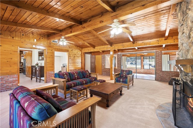 Detail Gallery Image 30 of 75 For 11950 Sierra Hwy, Agua Dulce,  CA 91390 - 3 Beds | 4 Baths