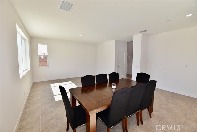 Detail Gallery Image 10 of 33 For 36913 Arezzo Ct, Beaumont,  CA 92223 - 4 Beds | 2/1 Baths