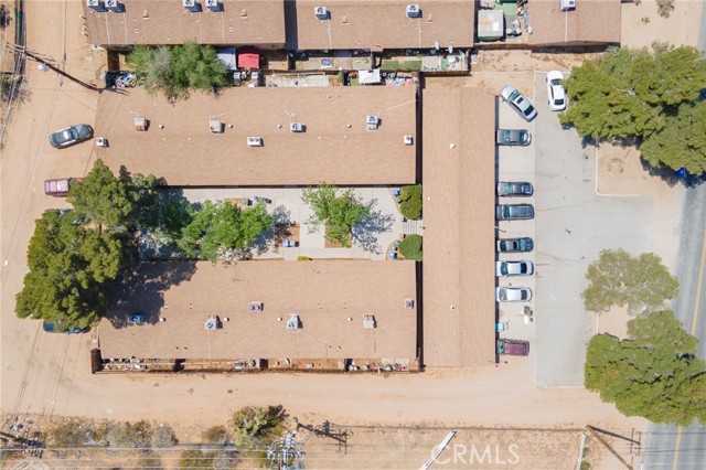19287 US Highway 18, Apple Valley CA: https://media.crmls.org/medias/987c26a1-e902-4698-8bf8-b31a8ffa0325.jpg