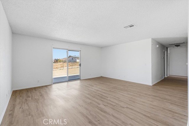 Detail Gallery Image 6 of 45 For 6851 Quail Spring, Twentynine Palms,  CA 92277 - 3 Beds | 2 Baths