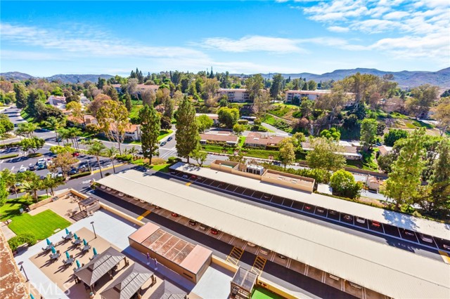 24055 Paseo Del Lago, Laguna Woods CA: https://media.crmls.org/medias/987ca689-9c44-439f-a809-3dd1c6957724.jpg