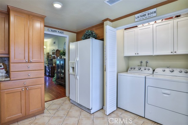 9793 Louise Way, Rancho Cucamonga CA: https://media.crmls.org/medias/987d49ef-0a06-4304-8ac0-48c1ff0da250.jpg