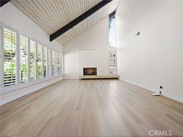Detail Gallery Image 28 of 43 For 2331 Banyan Dr, Los Angeles,  CA 90049 - 4 Beds | 4 Baths
