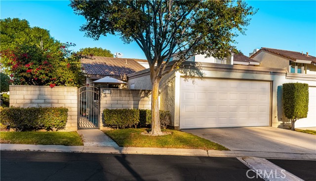 Detail Gallery Image 40 of 42 For 5573 E Vista Del Rio, Anaheim,  CA 92807 - 2 Beds | 2/1 Baths