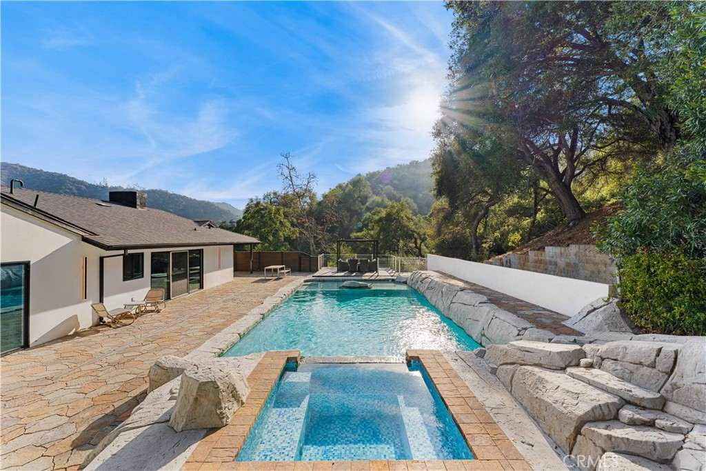 2911 E Chevy Chase DriveGlendale img 36