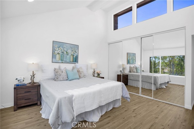 Detail Gallery Image 17 of 37 For 64 Sea Island Dr, Newport Beach,  CA 92660 - 2 Beds | 2 Baths