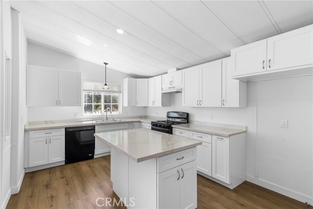 Detail Gallery Image 11 of 36 For 10220 Wrangler Way, Corona,  CA 92883 - 3 Beds | 2 Baths