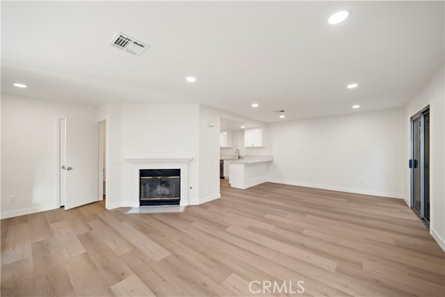 Detail Gallery Image 4 of 33 For 8362 Sunset Trail Pl #B,  Rancho Cucamonga,  CA 91730 - 3 Beds | 2/1 Baths