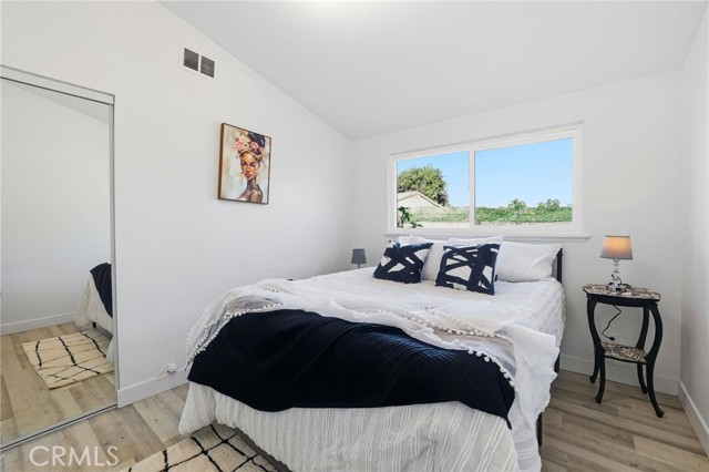 Detail Gallery Image 9 of 13 For 405 S Clara, Santa Ana,  CA 92703 - 4 Beds | 2 Baths