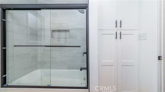 Detail Gallery Image 11 of 30 For 5816 Kester Ave, Sherman Oaks,  CA 91411 - – Beds | – Baths