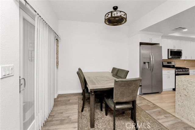 Detail Gallery Image 11 of 48 For 646 Sycamore Ave #18,  Claremont,  CA 91711 - 2 Beds | 2/1 Baths