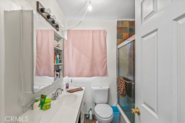 Detail Gallery Image 18 of 35 For 9370 Dorrington, Arleta,  CA 91331 - 3 Beds | 2 Baths