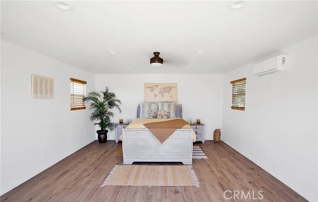 8686 Capelin Road, Phelan CA: https://media.crmls.org/medias/9881e3e8-99aa-421b-b274-6e6222510623.jpg