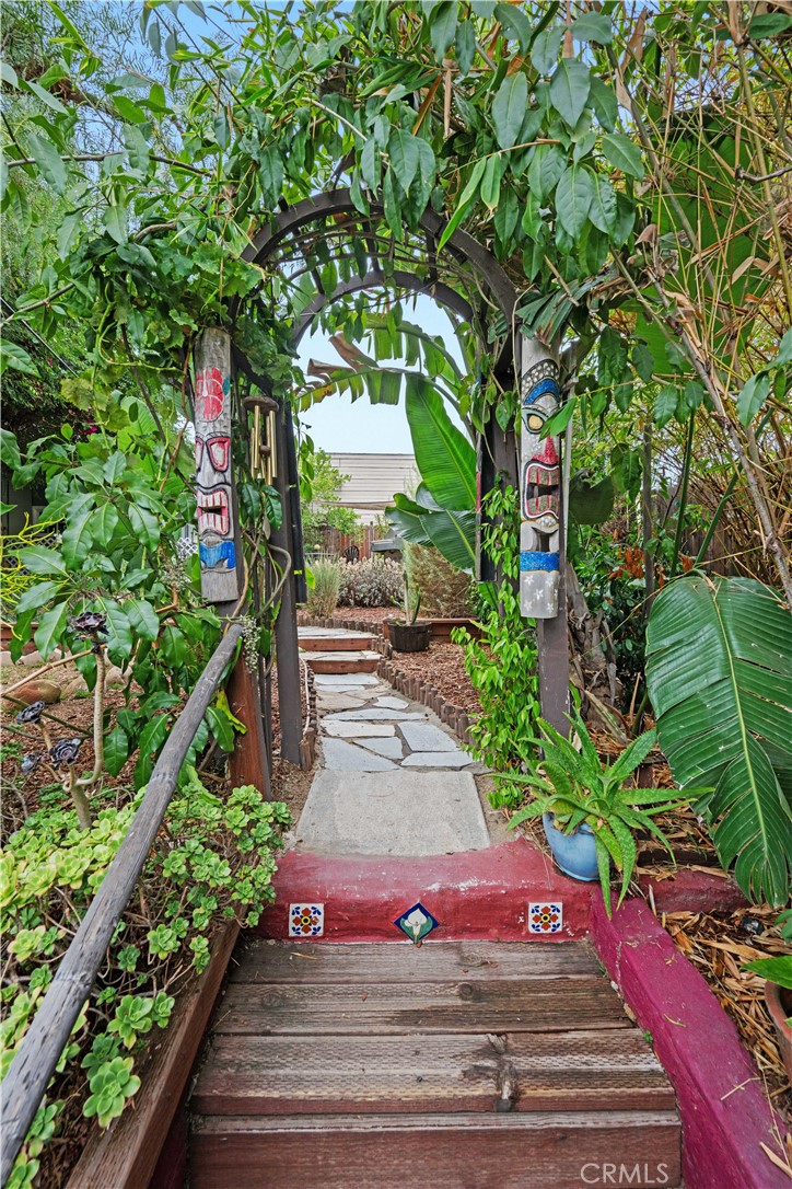 https://media.crmls.org/medias/98827872-0eb9-40f6-a4b0-fd92c0577c54.jpg?preset=X-Large